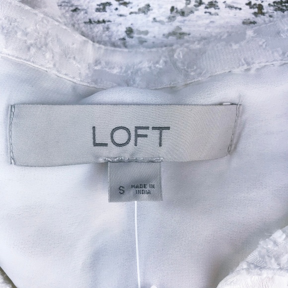 NWT ~ LOFT ~ Blouse - Picture 5 of 7